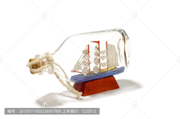 船在瓶