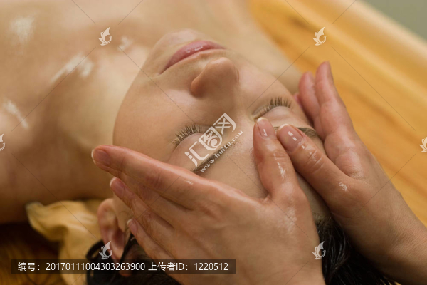阿育吠陀按摩