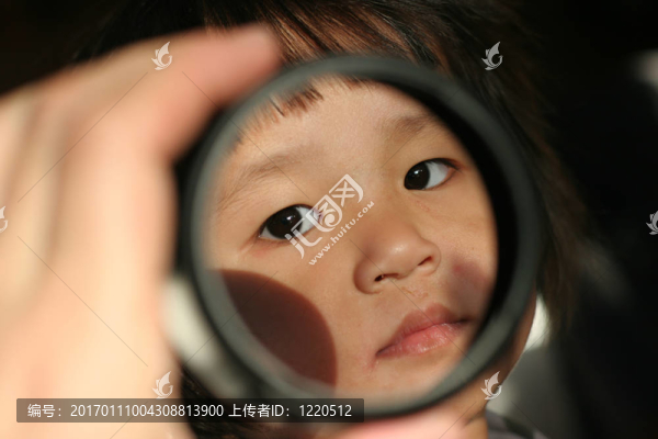 孩子們玩