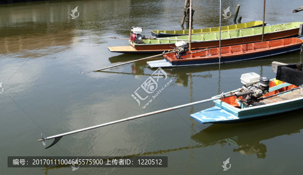 泰國(guó)五顏六色的小船