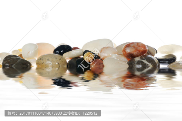 孤立的石頭