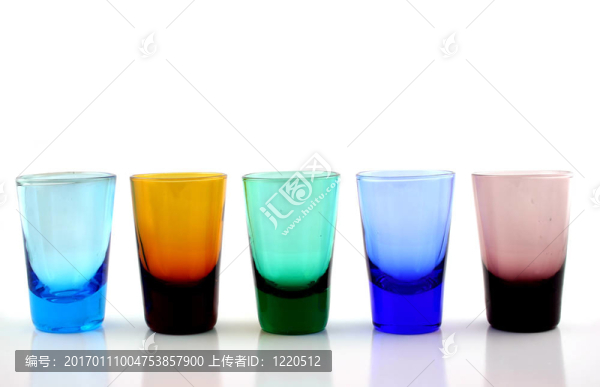 空的玻璃杯