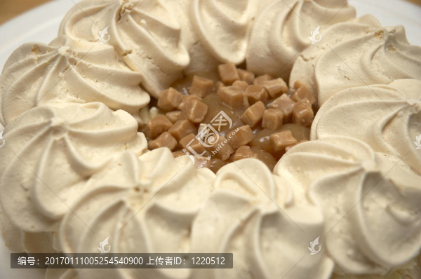 太妃糖帕夫洛娃