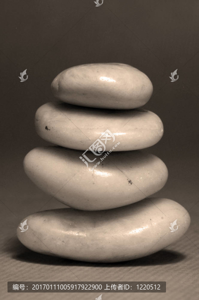 石頭上的石頭