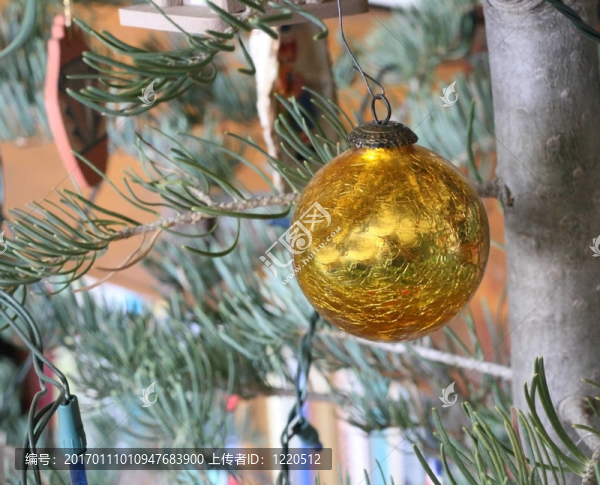 黃金圣誕飾品