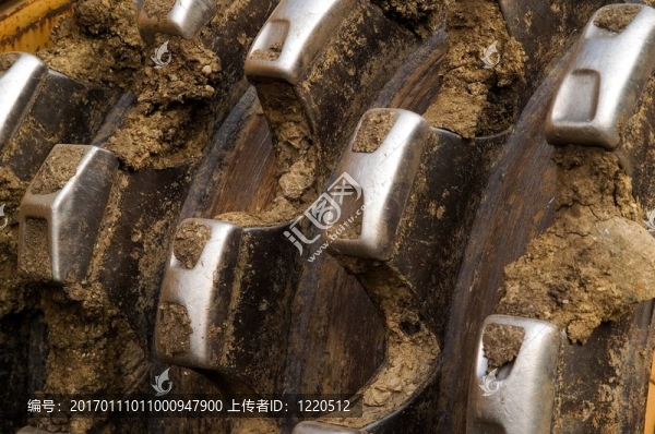 一個(gè)壓路機(jī)的牙齒