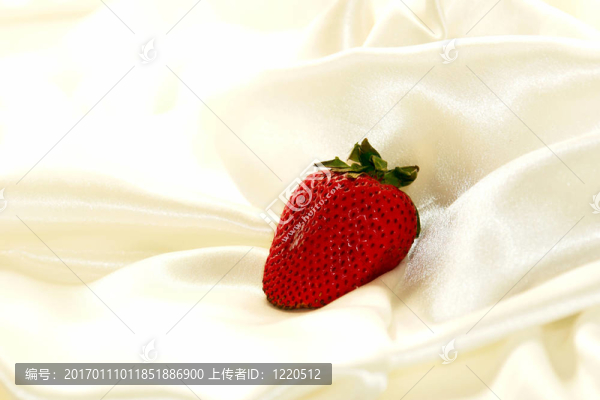 云上的Strawberry