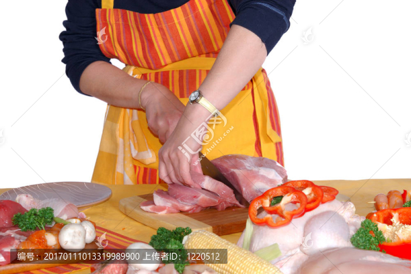 家庭主婦切肉