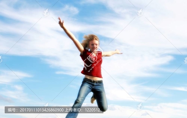 跳空中