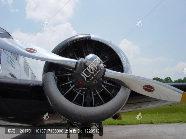 飛機發(fā)動機