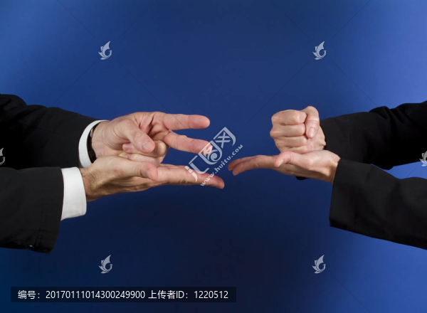 紙；世；巖石做決定