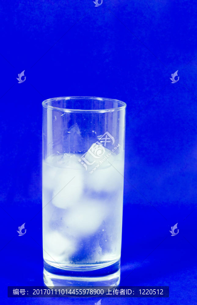 水