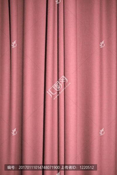 粉色的窗簾