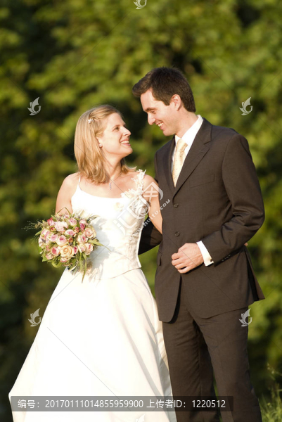 婚禮的夫婦