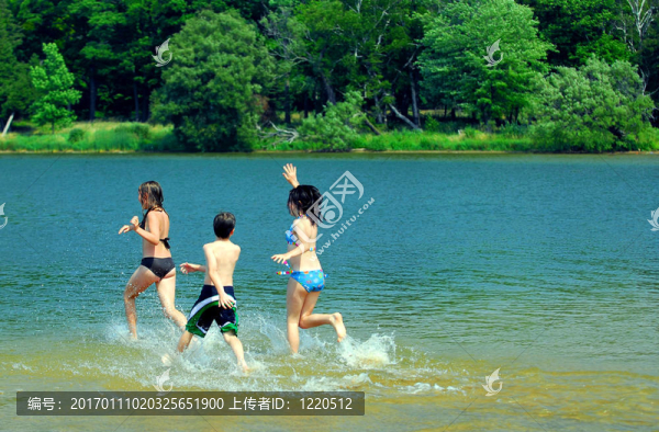 湖的孩子們