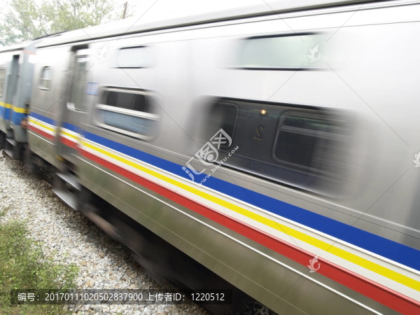 移動(dòng)的火車