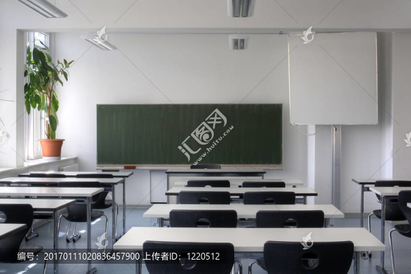 空蕩蕩的教室