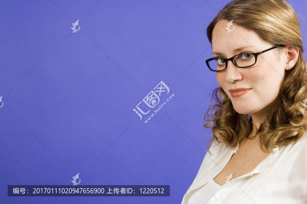 年輕的女人