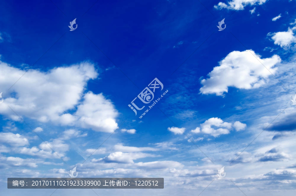 藍色天空。