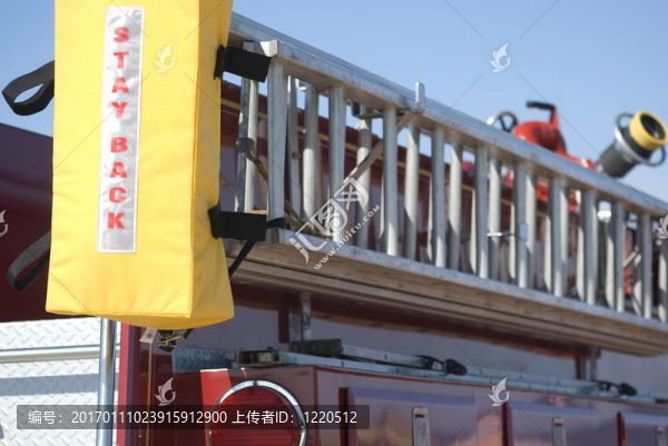 退后