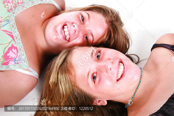 十幾歲的女孩