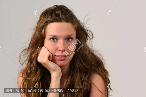 一個美麗的少女的肖像