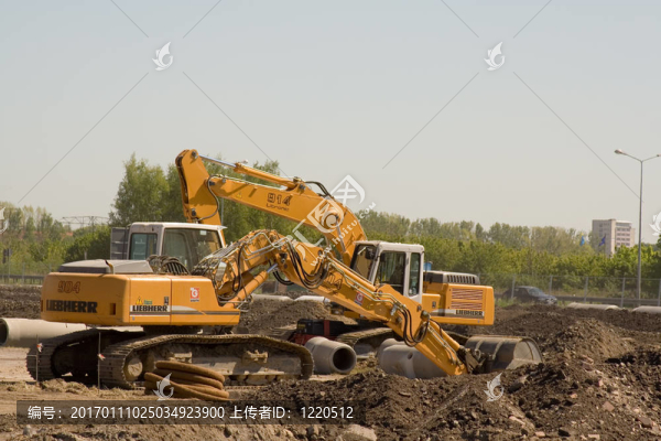 挖掘機(jī)