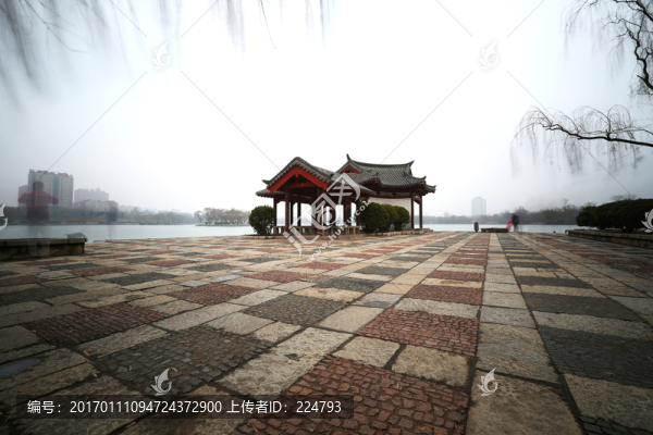 冬日明湖