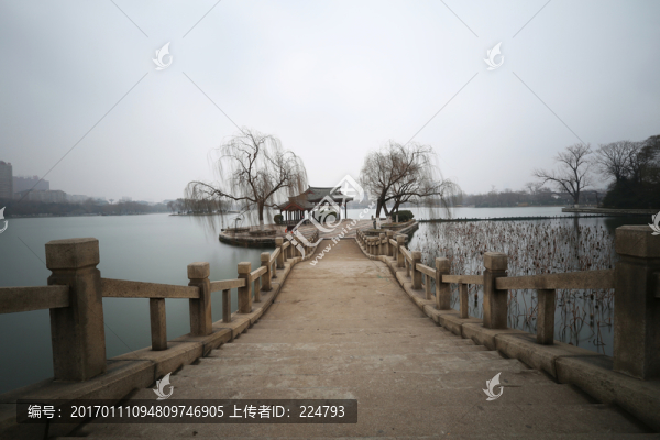 冬日明湖