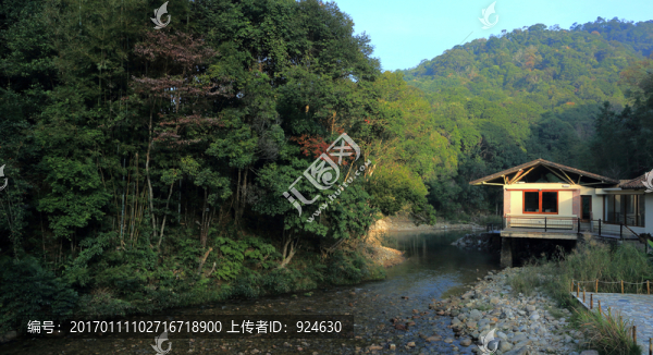 南昆山山林溪水隱居