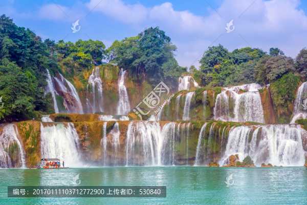 山水風(fēng)光大瀑布