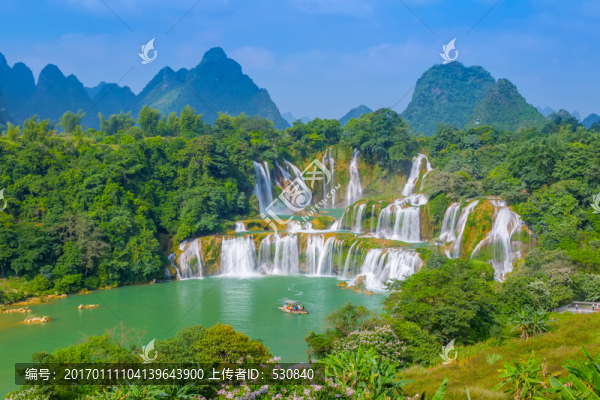 山水風(fēng)光大瀑布