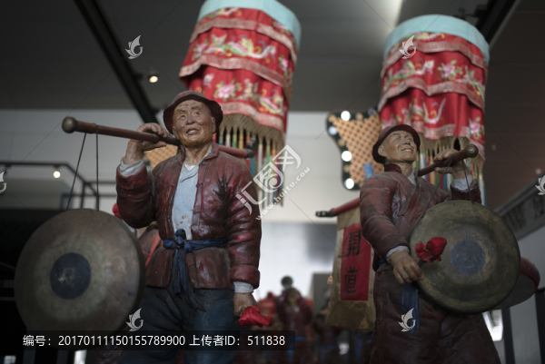 老北京婚俗迎親場景雕塑