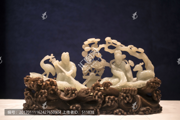 青玉鏤雕仙人乘槎