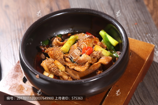 砂鍋牛雜