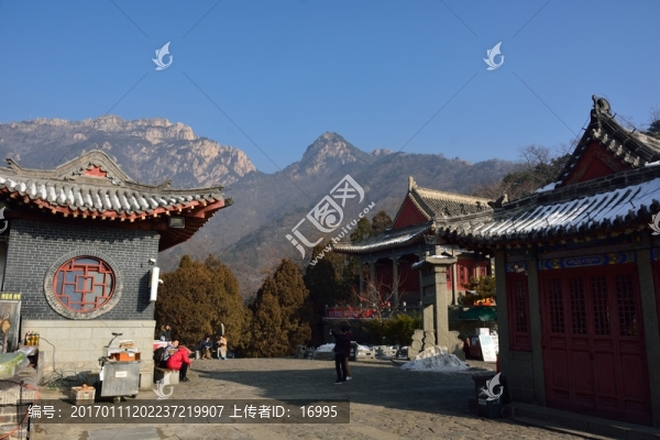 泰山