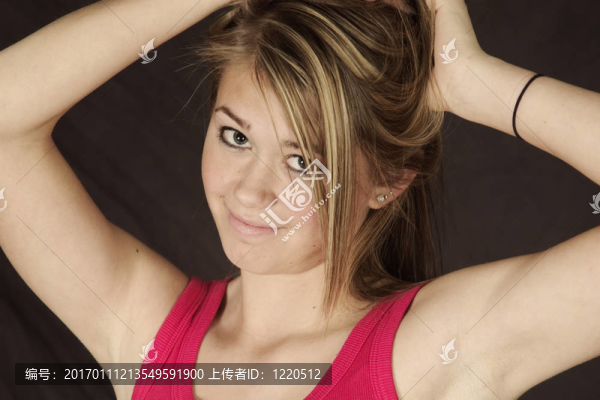 十幾歲的女孩