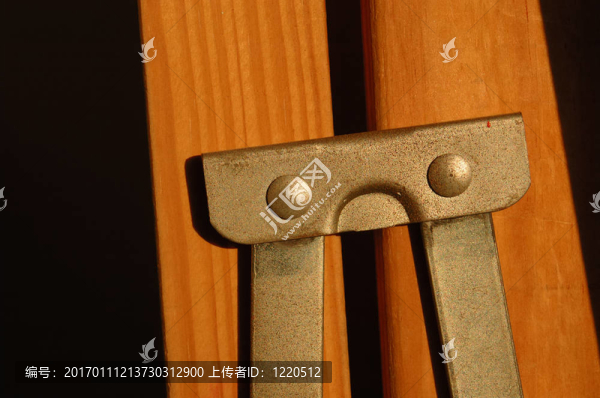 梯的鉸鏈