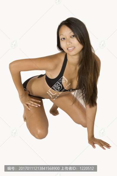 泳裝