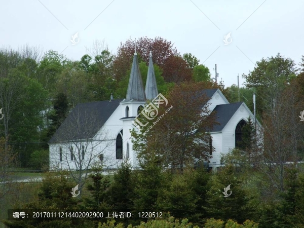 兩座教堂-匯圖網(wǎng) www.fosd68.com 兩座教堂