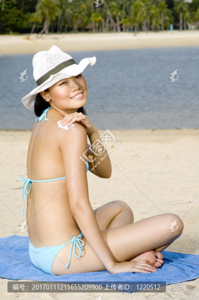 海灘上的女人