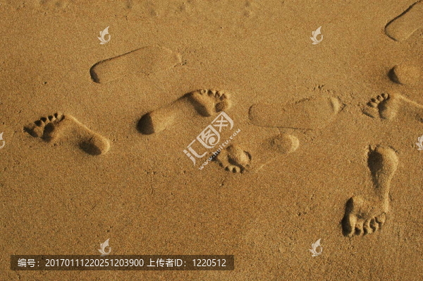 在沙上的步驟