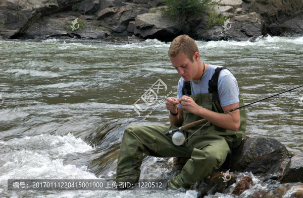 溪邊垂釣-匯圖網(wǎng) www.fosd68.com 溪邊垂釣