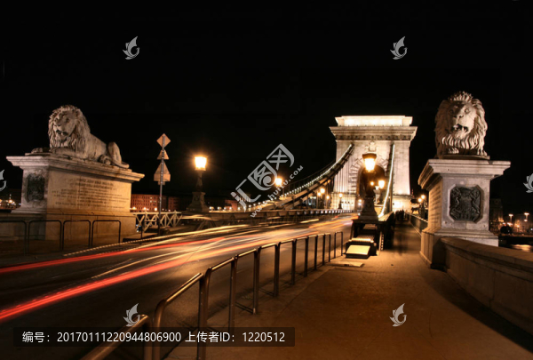 鏈子橋夜景
