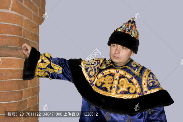帝國(guó)服裝里的男人