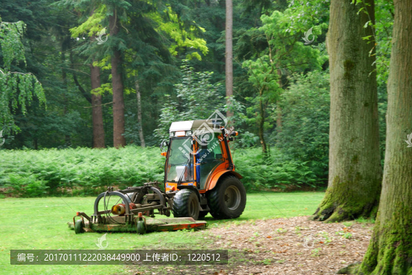 割草機