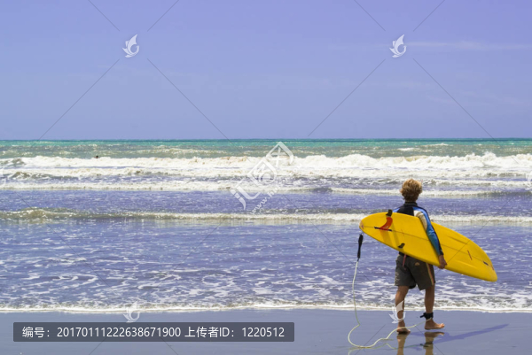 沖浪的時間到了?。? title=