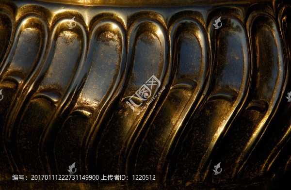 金屬碗