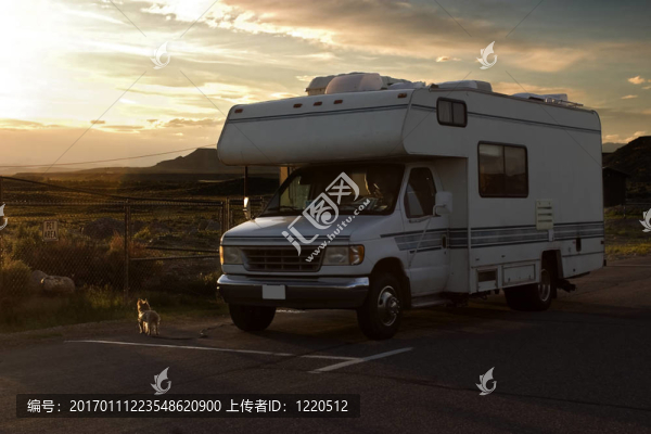 休閑車