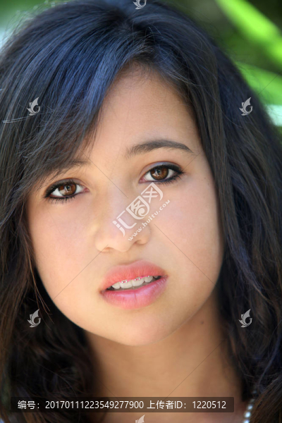 美麗的少女-匯圖網(wǎng) www.fosd68.com 美麗的少女